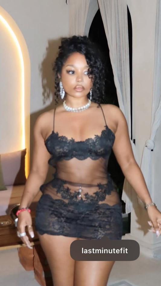 Flora in black